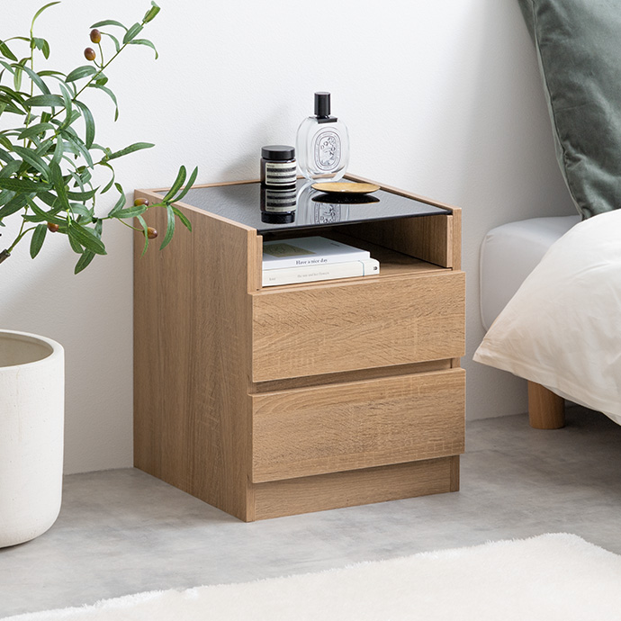 g153016]【幅35cm】Connie ガラス天板付きナイトテーブル キャビネット